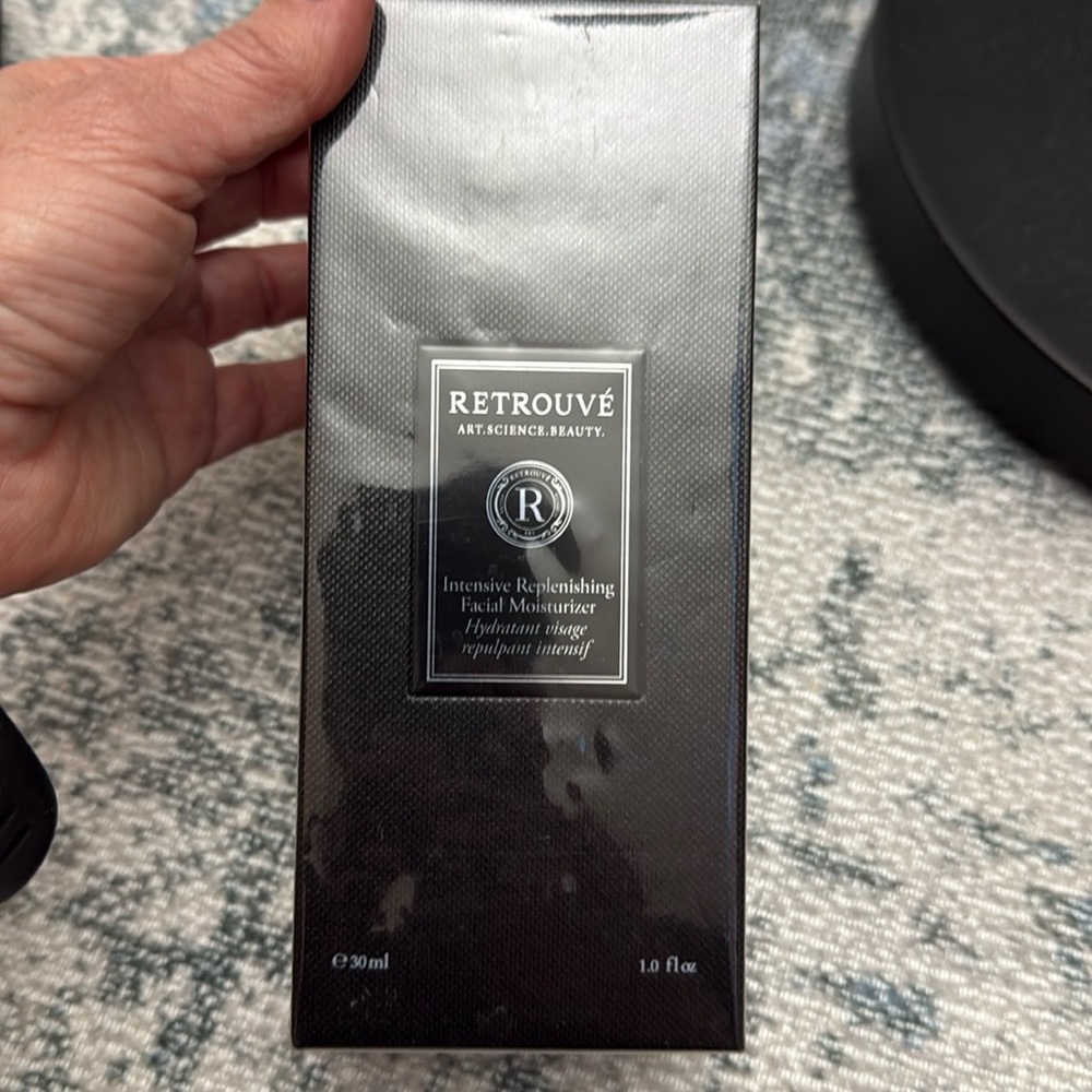 RETROUVE intense replenishing facial moisturizer-NIb